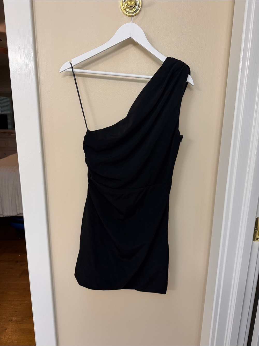 Elliatt One-Shoulder Black Mini Dress